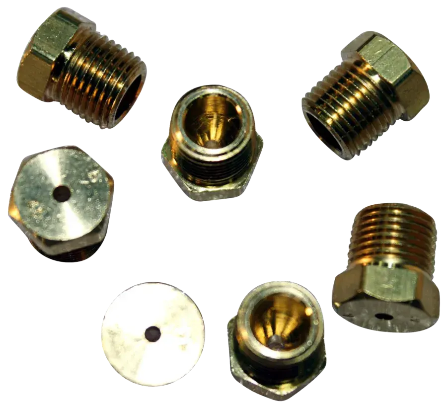 323267-704