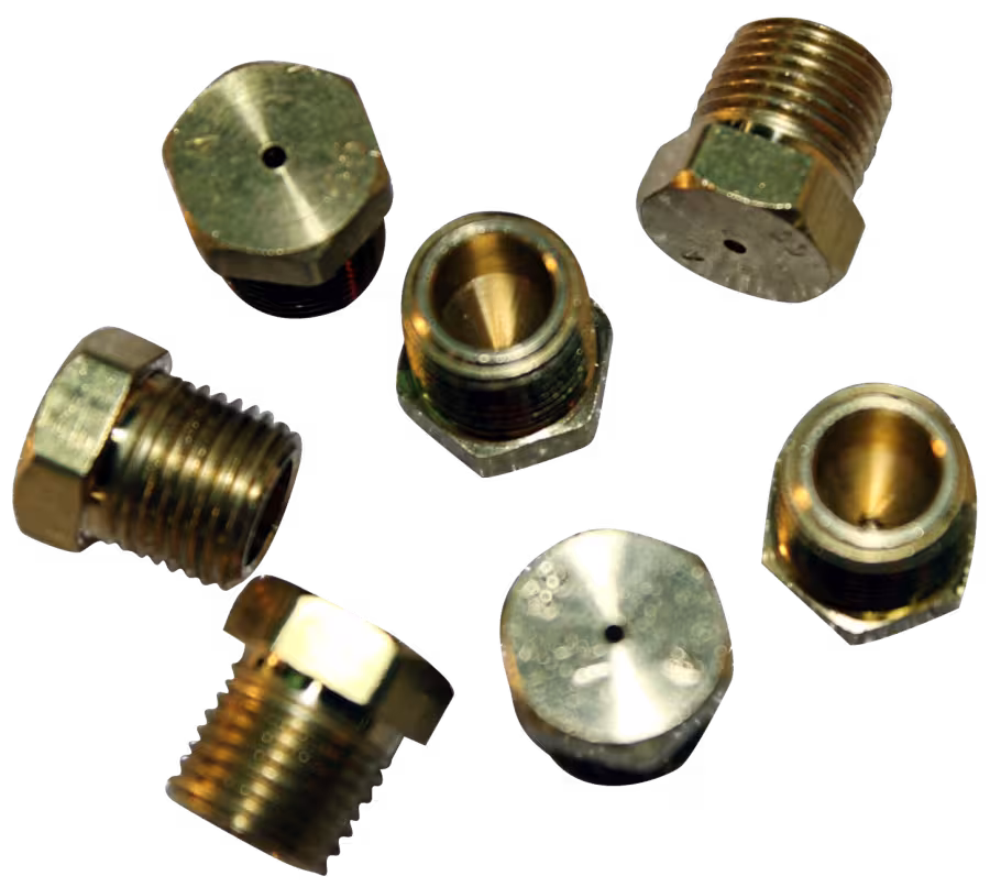 323269-704